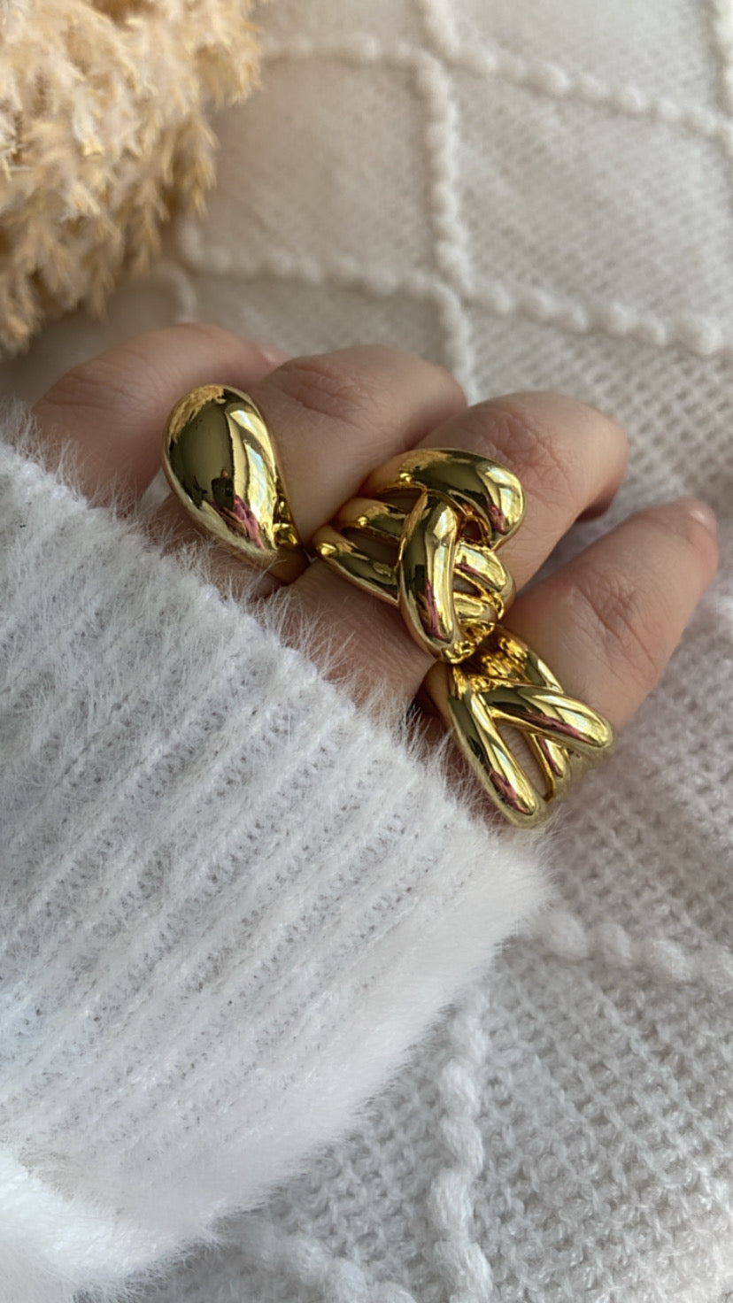 CHUNKY TEAR RING