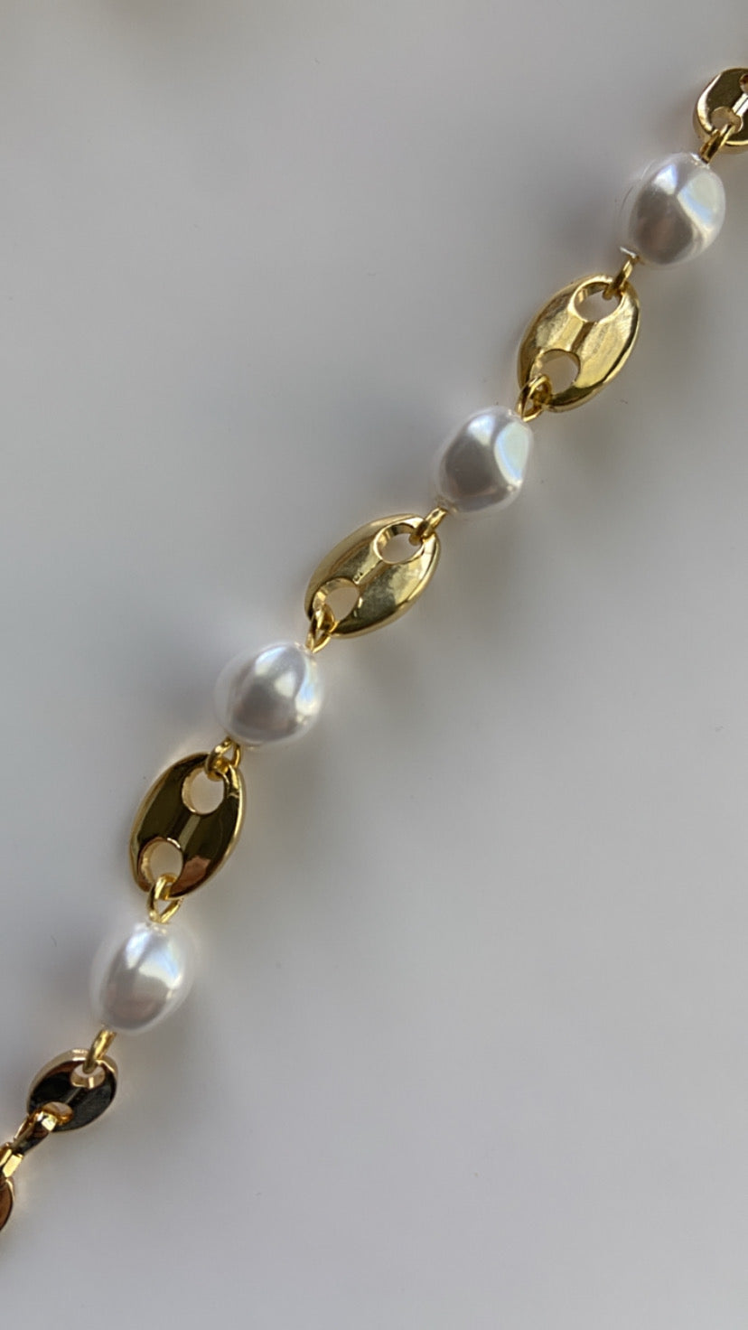 PEARLS AND GG BRACELET