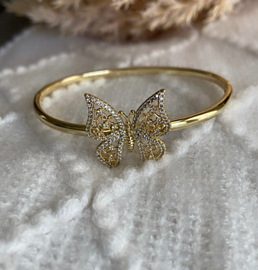 BUTTERFLY BANGLE