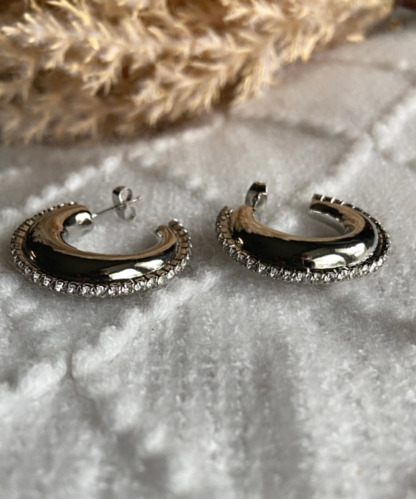 CHUNKY STONES HOOPS