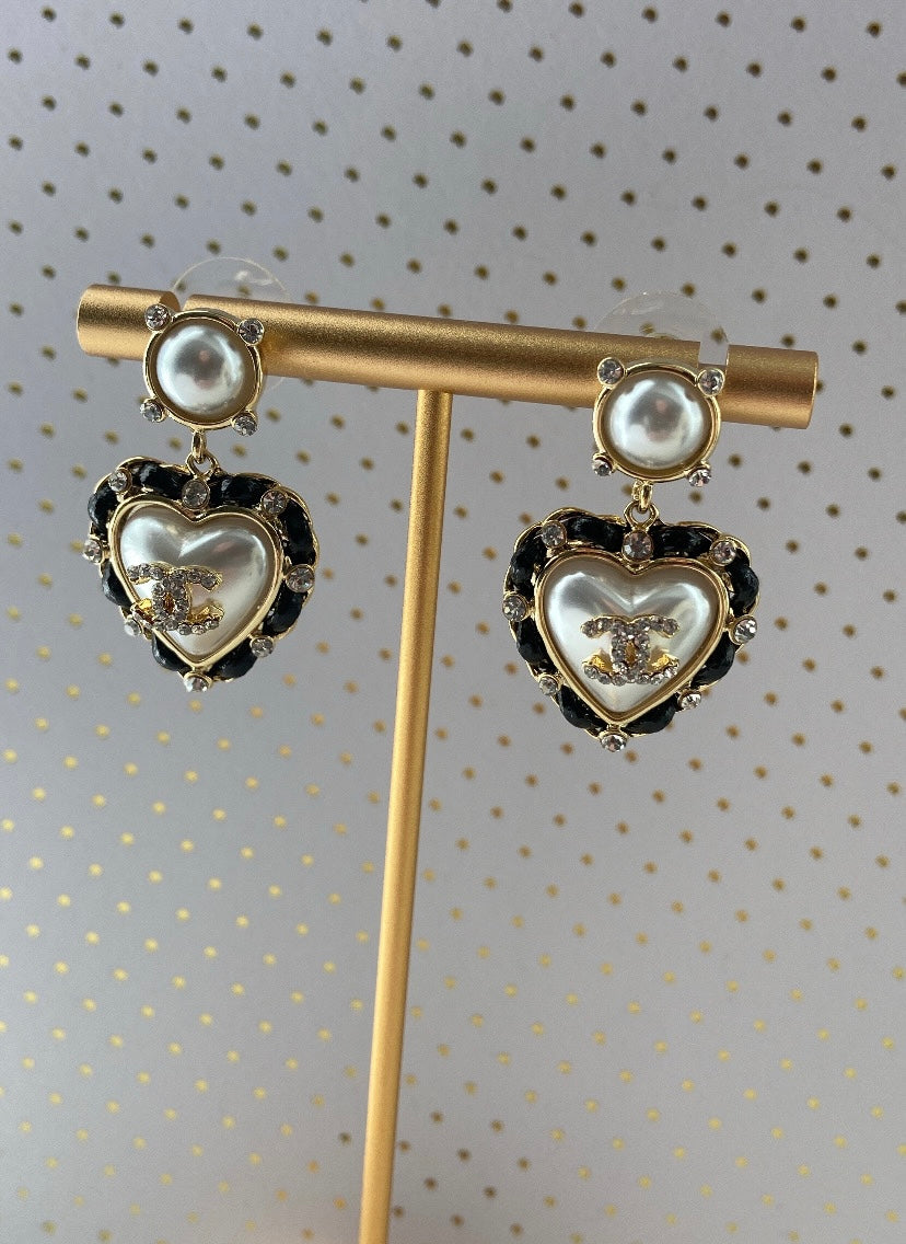 VINTAGE HEART EARRINGS