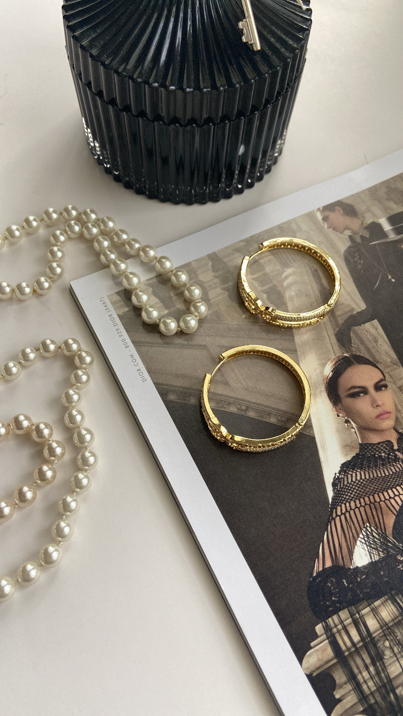 LARGE HOOPS X