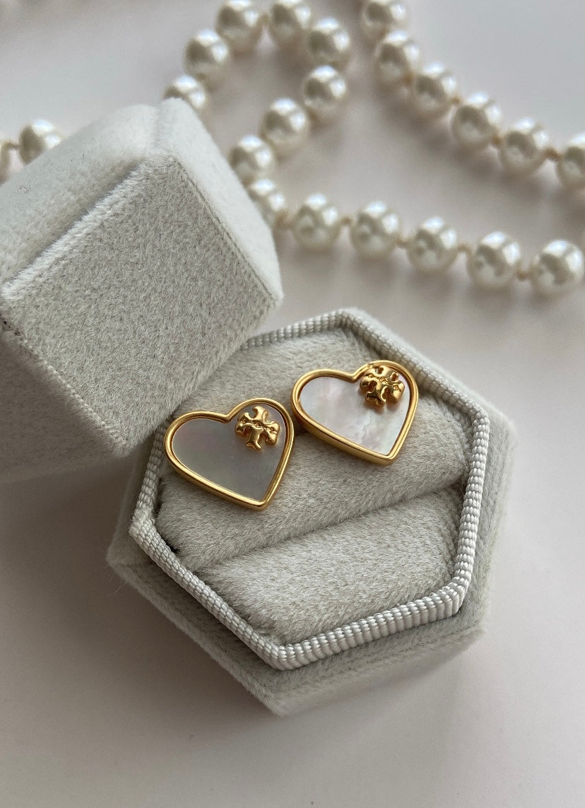 SET OF HEARTS