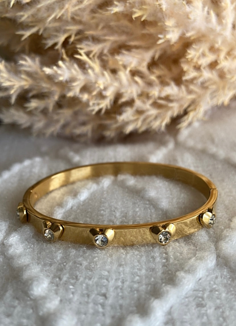 BANGLE ALL HEARTS