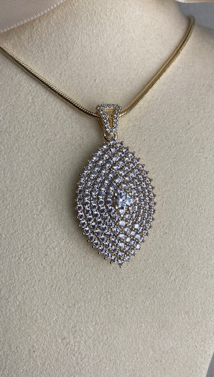 ALMOND ALL STONE CHAIN