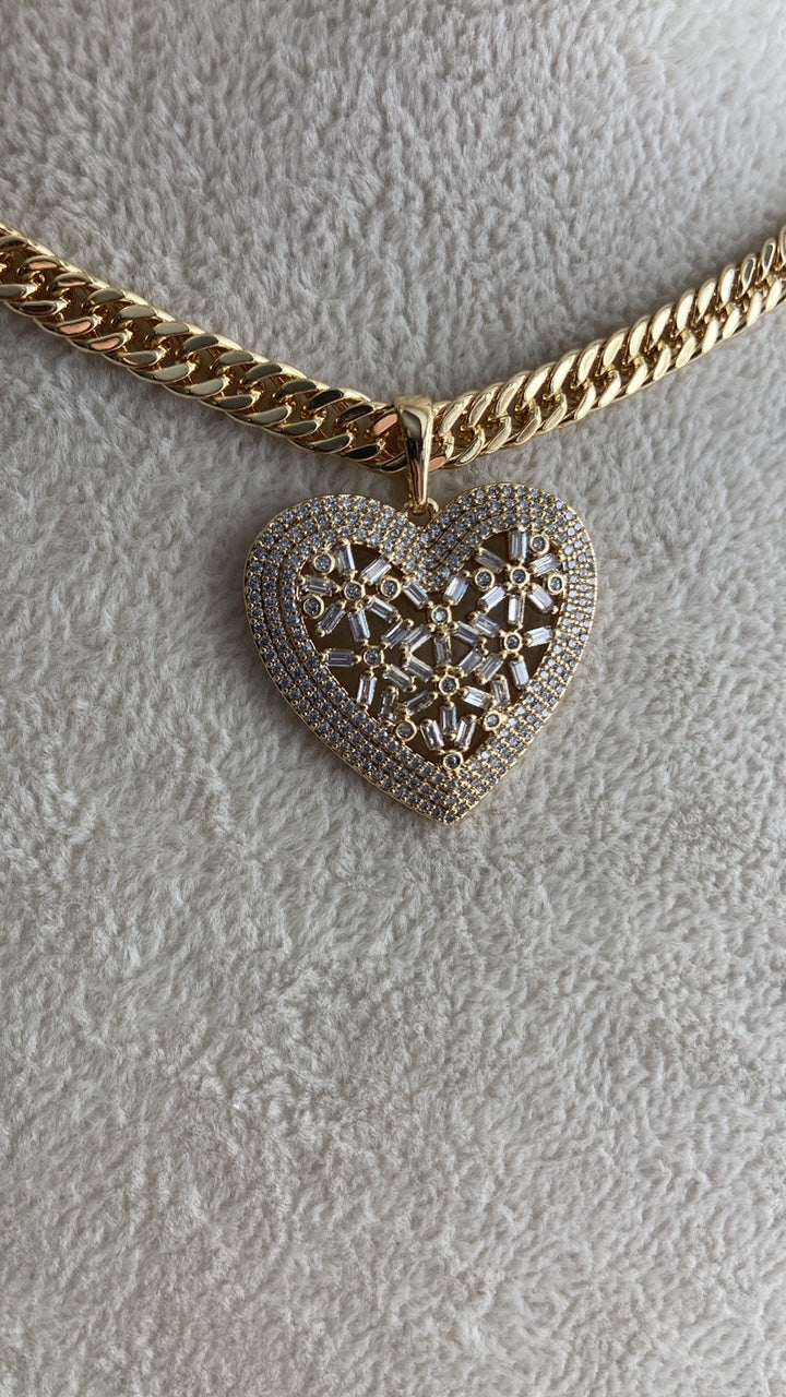 HEART NECKLACE