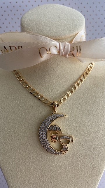 MOON WITH CHILDREN CHAIN