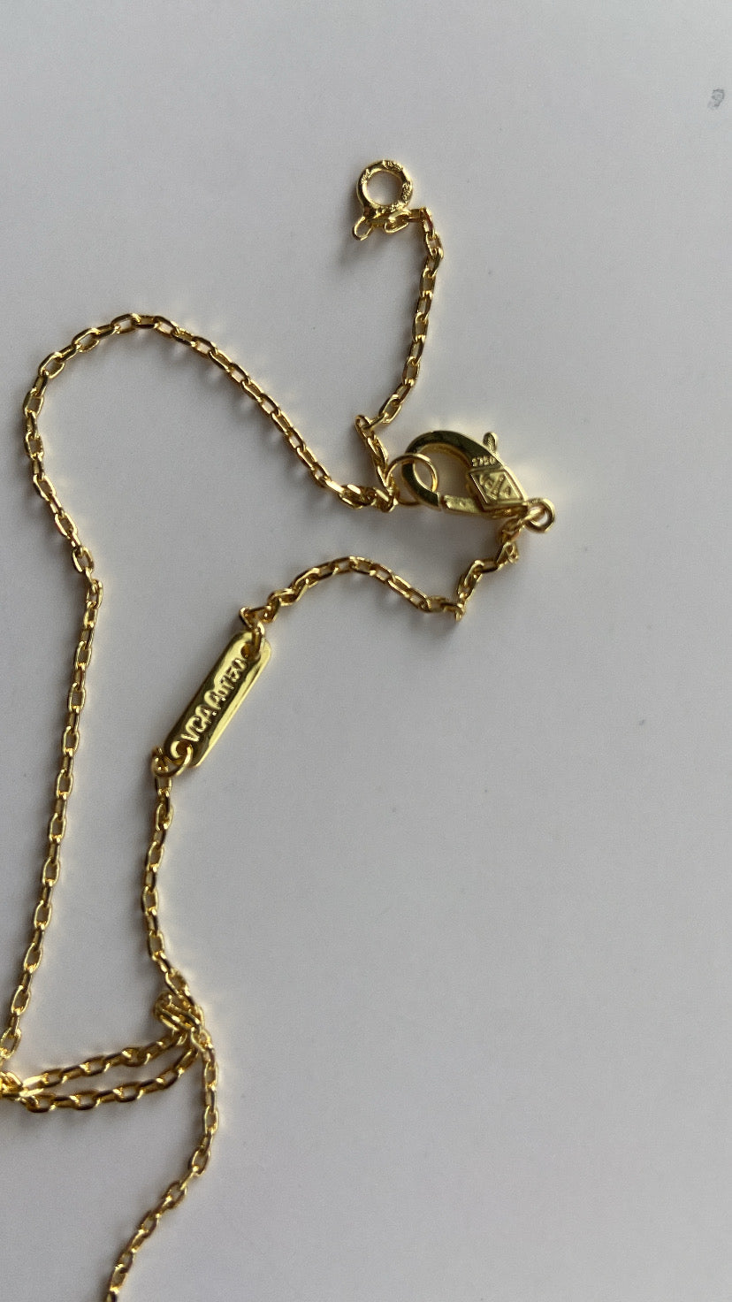 VC CYLINDER NECKLACE