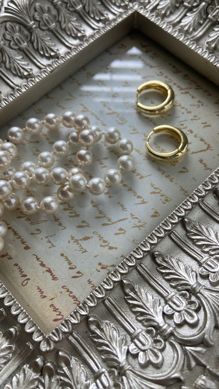SMALL PLAIN HOOPS