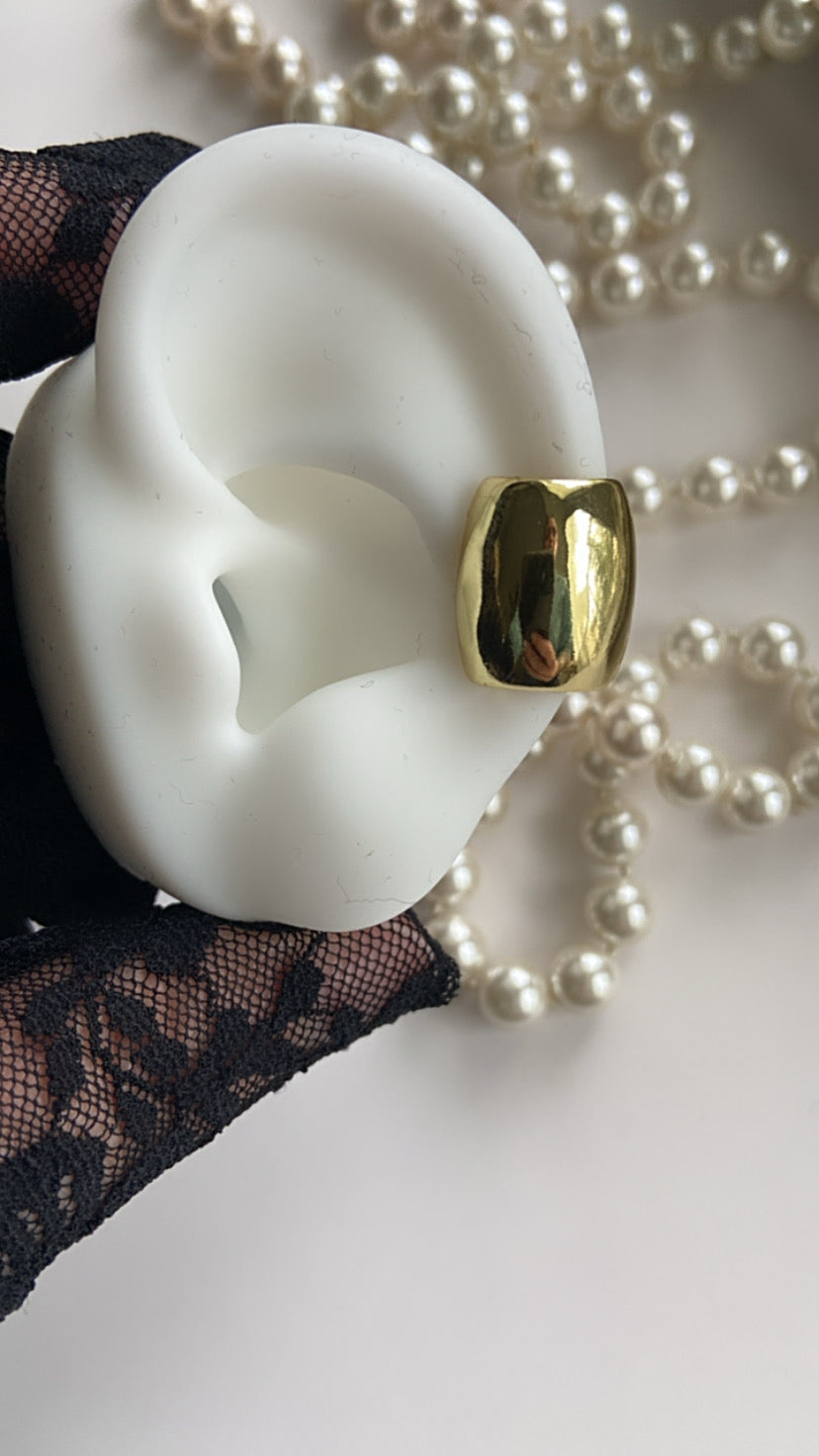 EAR CUFF PLAIN BROAD