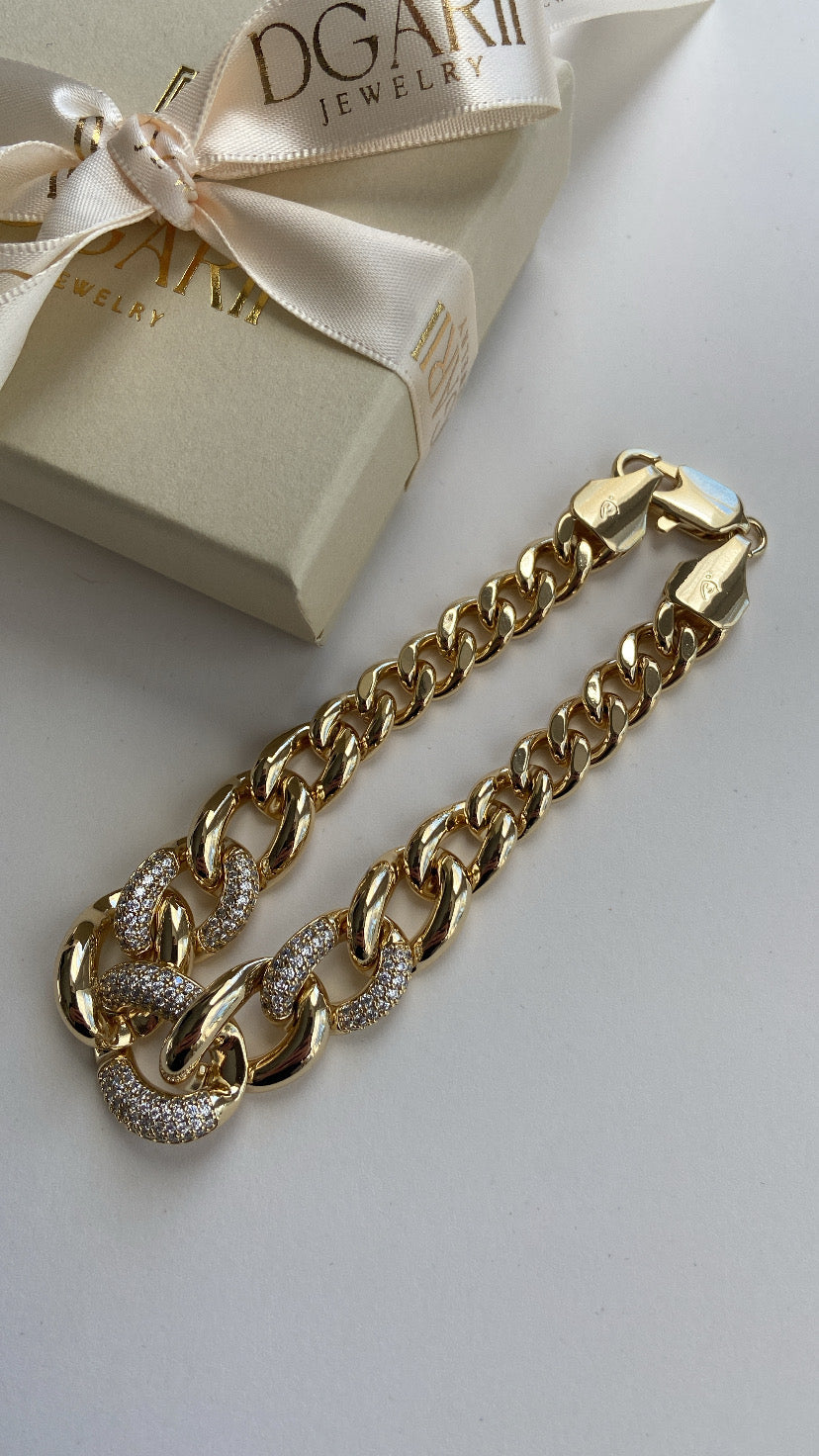 ELEGANT CUBAN LINK BRACELET SOME STONES