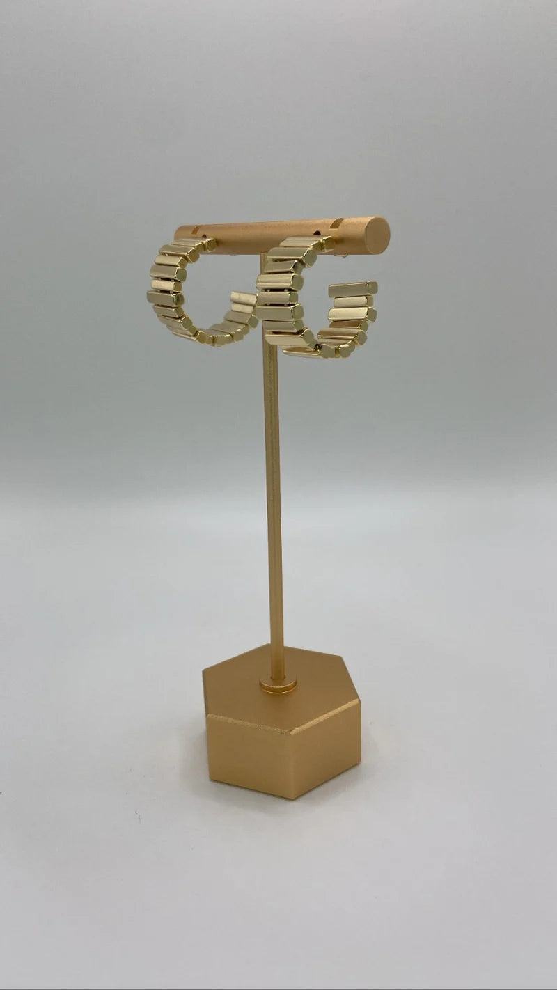 EARRINGS WITH STICK DESIGN