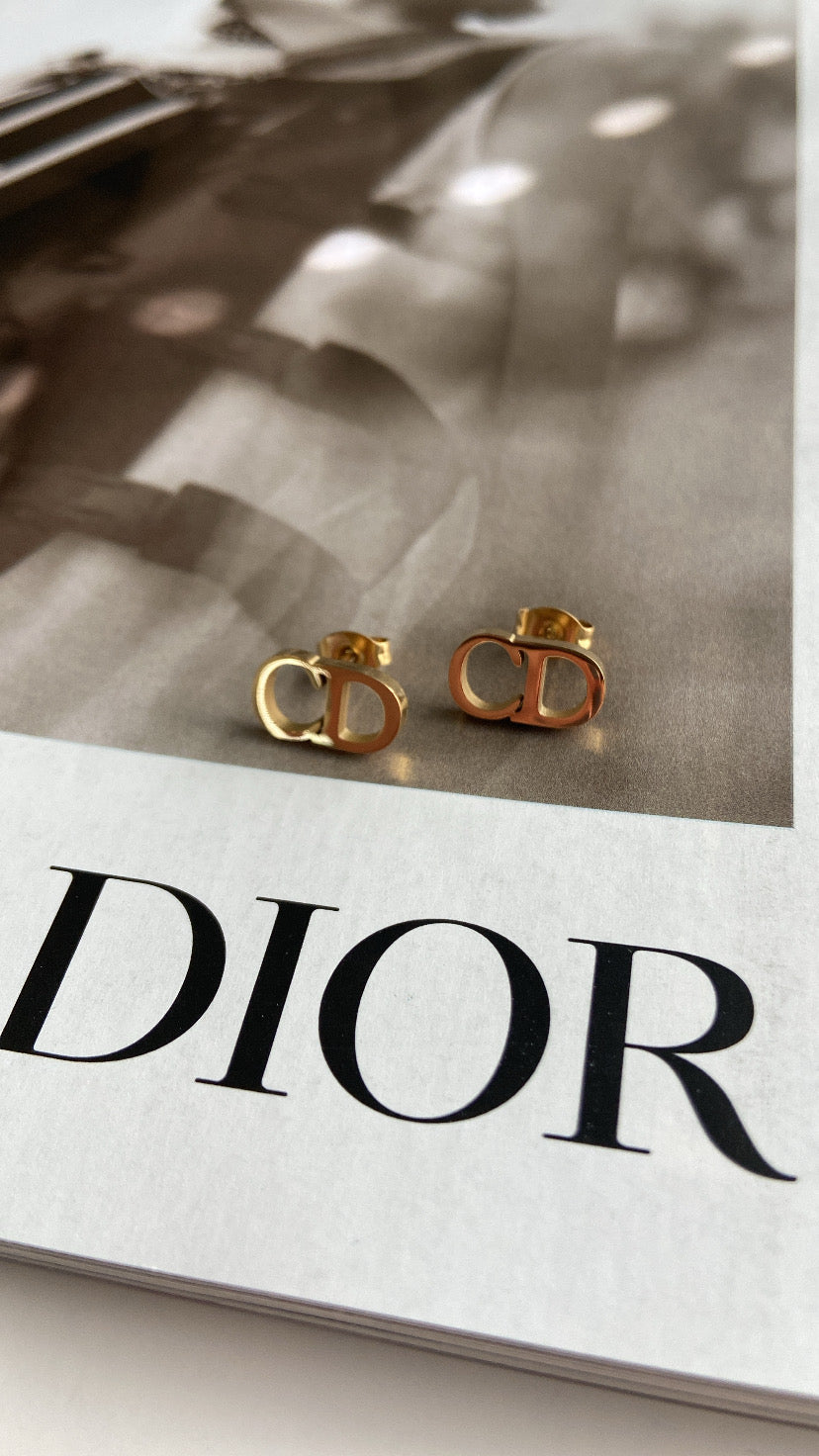SMALL EARRINGS