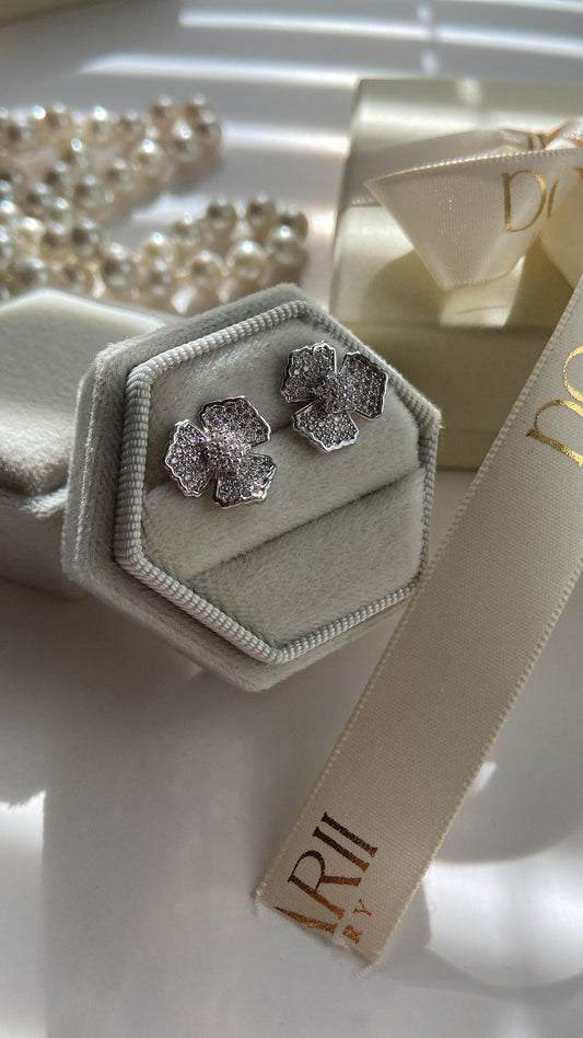 FULL STONE FLOWER EARRINGS