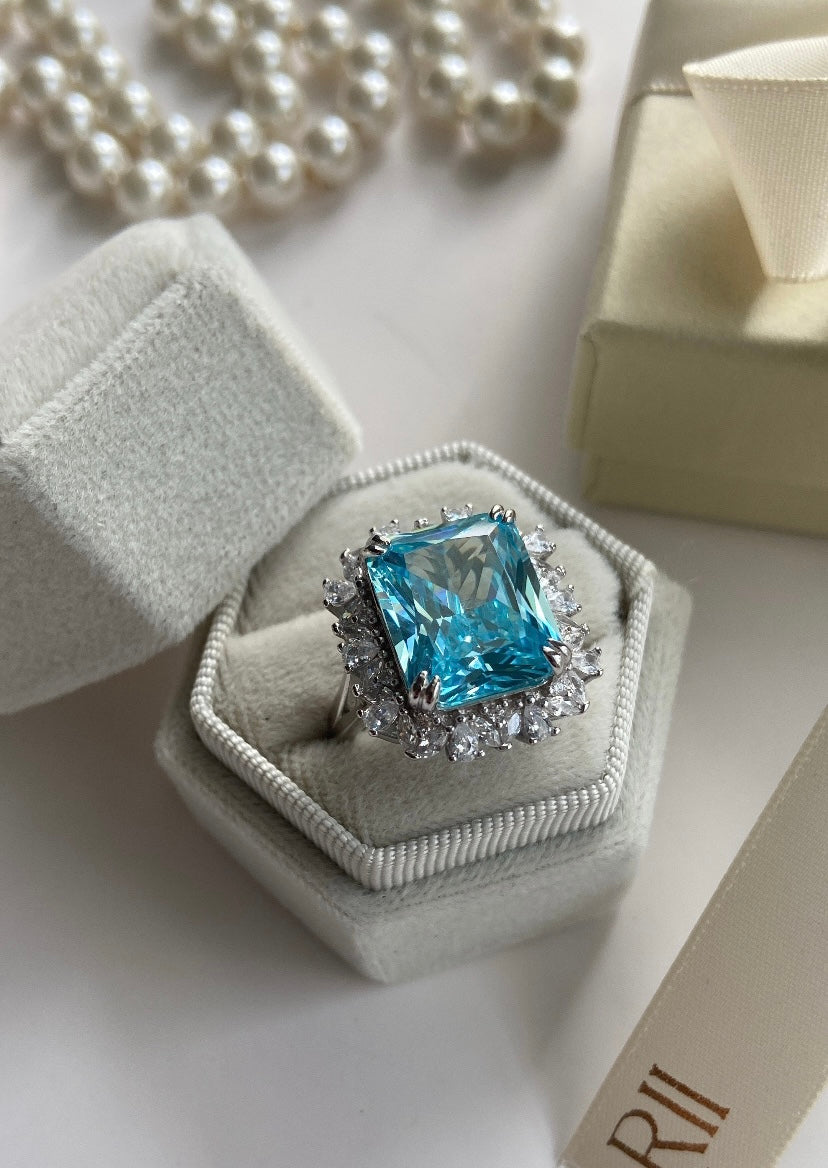 MEGA AQUAMARINE RING
