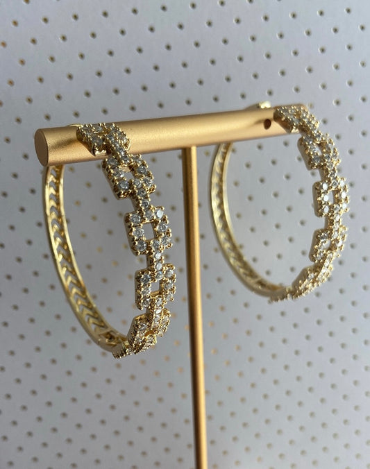 LARGE SQUARE HOOPS