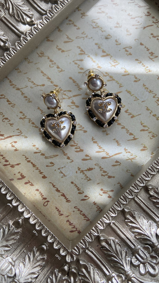 VINTAGE HEART EARRINGS