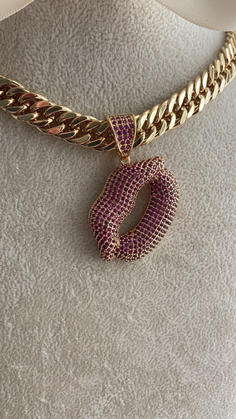 RED KISS CHAIN