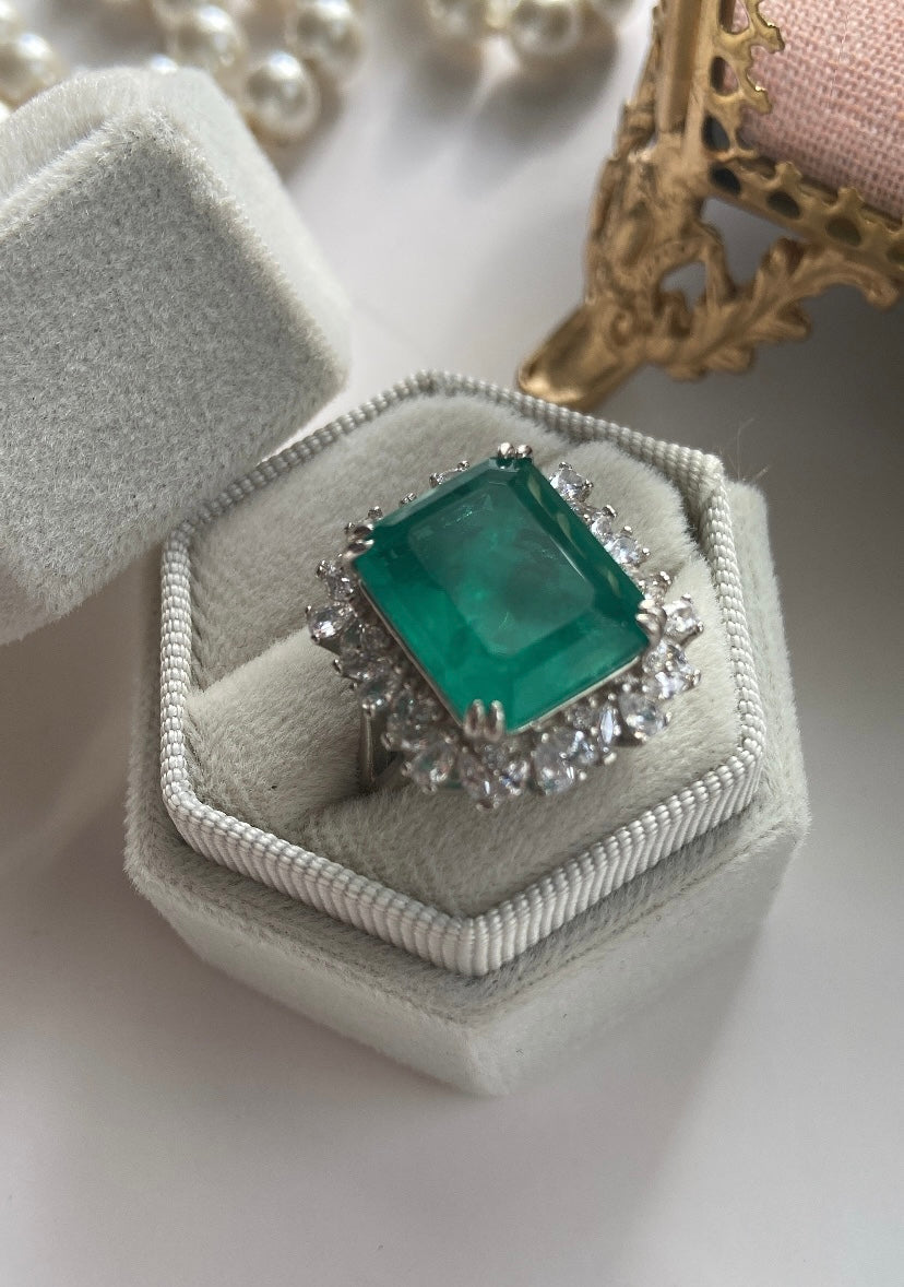 MEGA AQUAMARINE RING